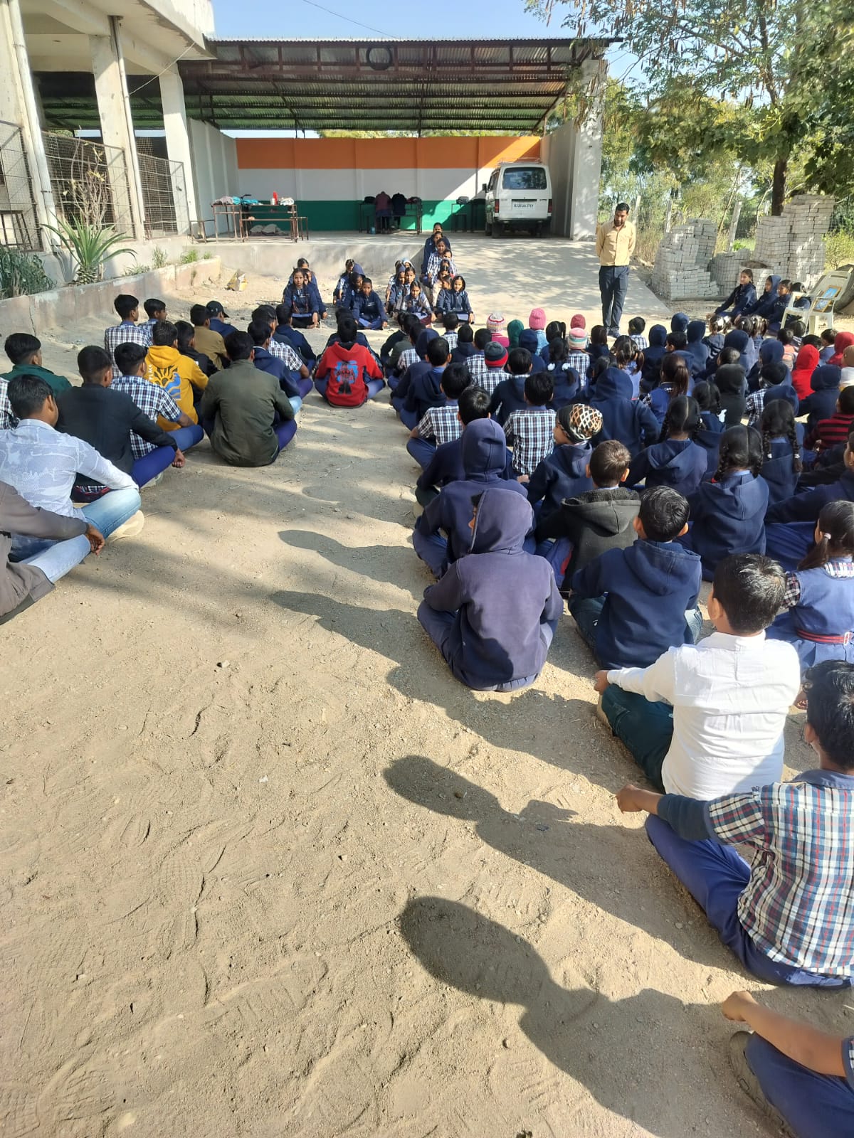 देवली,*माध्यमिक नव कलिका शिक्षण संस्थान नासिरदा में आज मातृ पितृ पूजन दिवस मनाया गया |