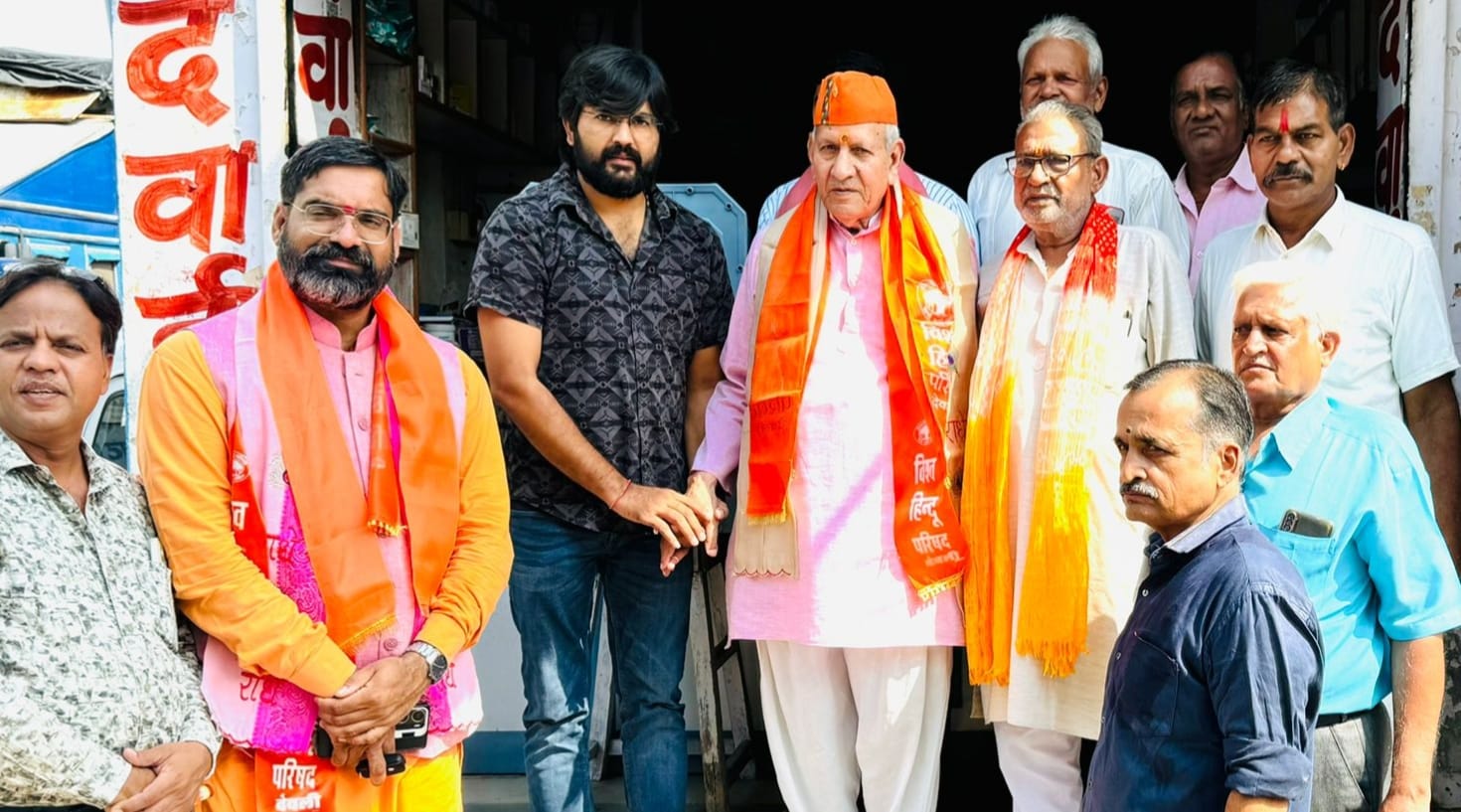 देवली ,विश्व हिंदू परिषद के केंद्रीय मंत्री जुगल किशोर का शुक्रवार को स्वागत किया गया। वे जयपुर ज