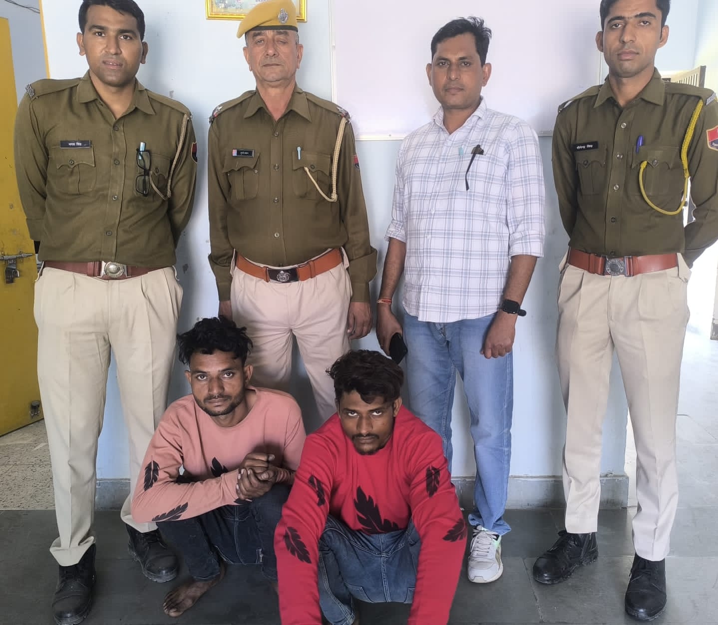 देवली,हनुमाननगर थाना पुलिस ने अन्नपूर्णा रसोई में हुई चोरी की वारदात का खुलासा करते हुए दो आरोपि
