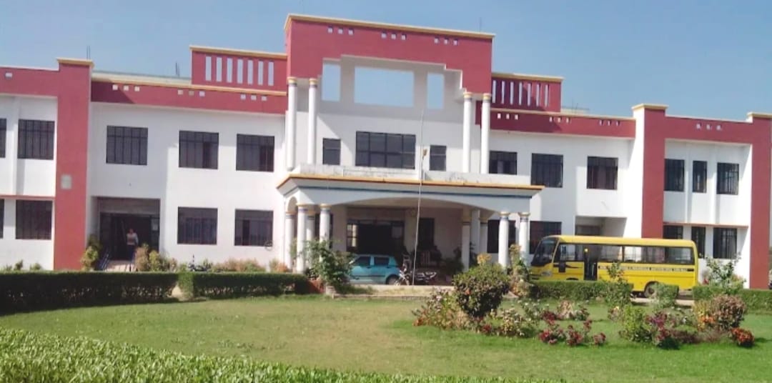 ​देवली , राजस्थान सरकार द्वारा मान्यता प्राप्त रामी देवी आयुर्वेद नर्सिंग इंस्टीट्यूट, देवली मे