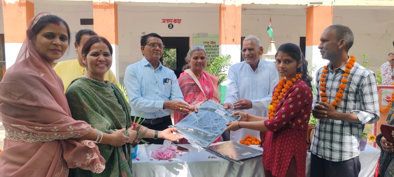 देवली ,दूनी पीएम श्री राजकीय उच्च माध्यमिक विद्यालय में बुधवार को प्रतिभा सम्मान समारोह आयोजित �