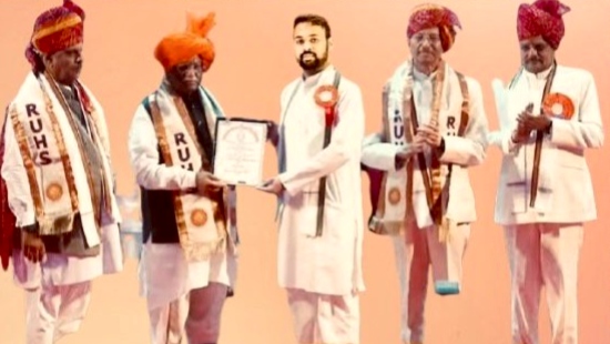 देवली,न्यूरोसर्जन डॉ. राघव जिंदल को राज्यपाल ने किया सम्मानित ,गुलाबी नगरी के बिरला ऑडिटोरियम मे�