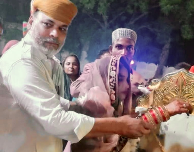 देवली ,मजहब नहीं सिखाता आपस में बैर रखना, इस कहावत को देवली में एक विवाह समारोह ने चरितार्थ कर दिया