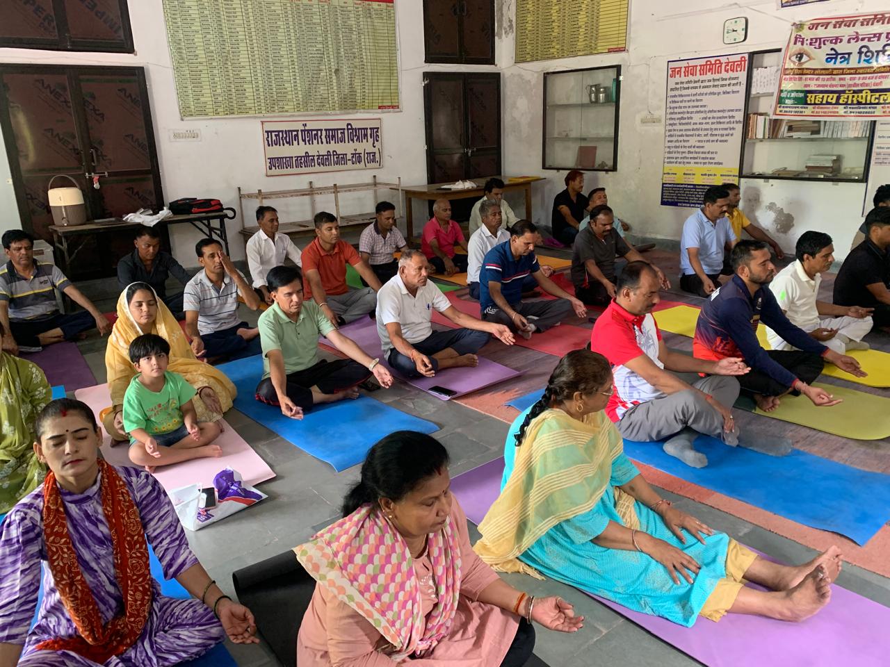 देवली,अंतर्राष्ट्रीय योग दिवस 21 जून के सफल आयोजन को लेकर देवली ब्लॉक में तैयारियों का दौर जारी है,