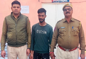 देवली ,स्थानीय थाना पुलिस ने गश्त के दौरान एक युवक को धारदार चाकू के साथ गिरफ्तार किया है। जिसके व