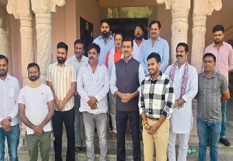 देवली ,प्रदेश के उद्योग एवं कौशल विकास मंत्री राज्यवर्धन सिंह राठौड़ का शहर के कोटा रोड स्थित कान