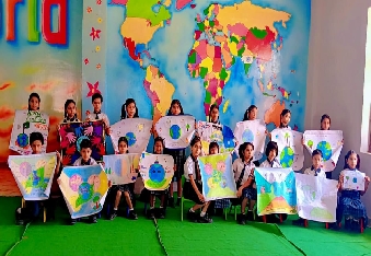 देवली ,शहर के जयपुर रोड स्थित आदर्श इंडियन पब्लिक स्कूल (एआईपीएस) में मंगलवार को विश्व पृथ्वी दिव