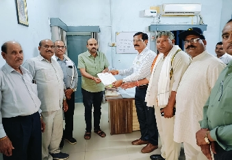 देवली,पूर्व सैनिक कल्याण समिति देवली ने आतंकवाद खत्म करने को लेकर पीएम के नाम ज्ञापन दिया।  इसमें
