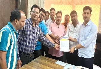 देवली,नियमित सफाई और दीपावली पर बाजार में रोशनी कराने की मांग,व्यापार महासंघ ने ईओ को सौंपा ज्ञाप