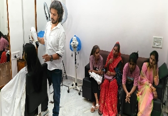 देवली ,भारतीय परंपरा के अनुसार, दीपावली पर्व के दौरान आने वाली रूप चतुर्दशी (रूप चौदस) के मौके पर र