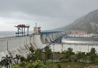 देवली , राजस्थान में पिछले दो दिनों से जारी बेमौसम बारिश का असर अब बीसलपुर बांध पर दिखने लगा है। एक