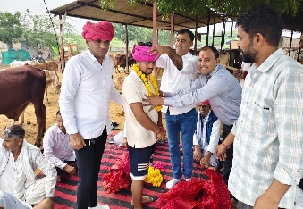 देवली श्री बालाजी गोशाला बीजवाड़ में गुरुवार को गोपाष्टमी पर्व धार्मिक आस्था एवं भावना के मनाया