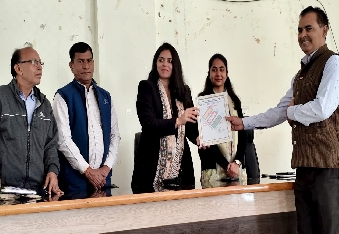 देवली , उपखण्ड क्षेत्र में मतदाता सूची गहन पुनरीक्षण अभियान में बीएलओं एवं पर्यवेक्षको द्वारा श�