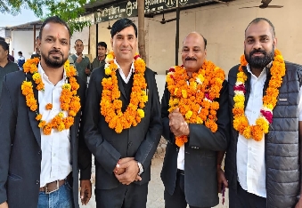 देवली अभिभाषक संघ के वार्षिक चुनाव 2025-26 में शुक्रवार को  सुबह 10 से अपरान्ह 3 बजे तक चली।अभिभाषक संघ क