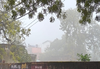 देवली और आसपास के क्षेत्रों में कड़ाके की ठंड का सितम अब असहनीय होता जा रहा है। शनिवार और रविवार क�