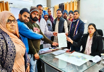 देवली,दांता को चांदली क्षेत्र में जोड़ने का विरोध ग्रामीणों ने उपखंड अधिकारी को सौंपा ज्ञापन, पु�