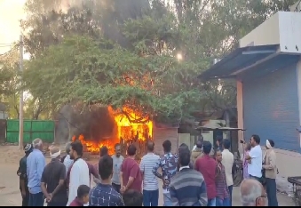 देवली,खुशियों के त्योहार धुलंडी की सुबह देवली के सब्जी मंडी मुख्य द्वार पर उस वक्त दुःख में बदल ग�