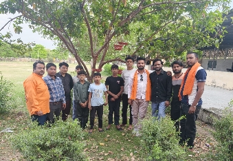 देवली शहर में बजरंग दल के कार्यकर्ताओं ने शहीद दिवस के अवसर पर शहीदों को नमन करते हुए शहीद दिवस मन�