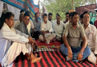 देवली,बीसलपुर बांध की भराव क्षमता बढ़ाने का विरोध तेज,102वें दिन धरने पर पहुंचे नरेश मीणा, बड़े आंद�