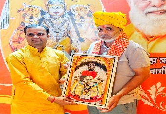 देवली,भगवान गुरुकृपा संस्थान पर समाजसेवी रामसिंह शक्तावत का किया स्वागत।