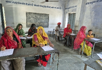 नव भारत साक्षरता कार्यक्रम, 280 लोगों ने दी बुनियादी साक्षरता परीक्षा