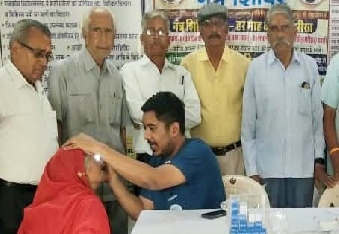 निःशुल्क नेत्र जांच शिविर, 42 मरीजों को मिला परामर्श